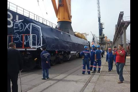 The EMD GT46AC locomotives were delivered to Algeria by Combi Lift ship Palmerton (Photo: Reda Junior).